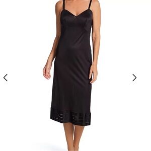 NWOT never-worn full length black slip